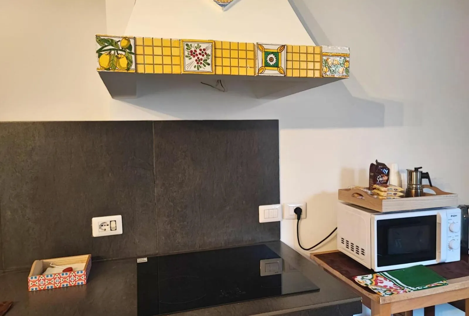 Apartment Appartamento Dell'Alloro Palermo Italy